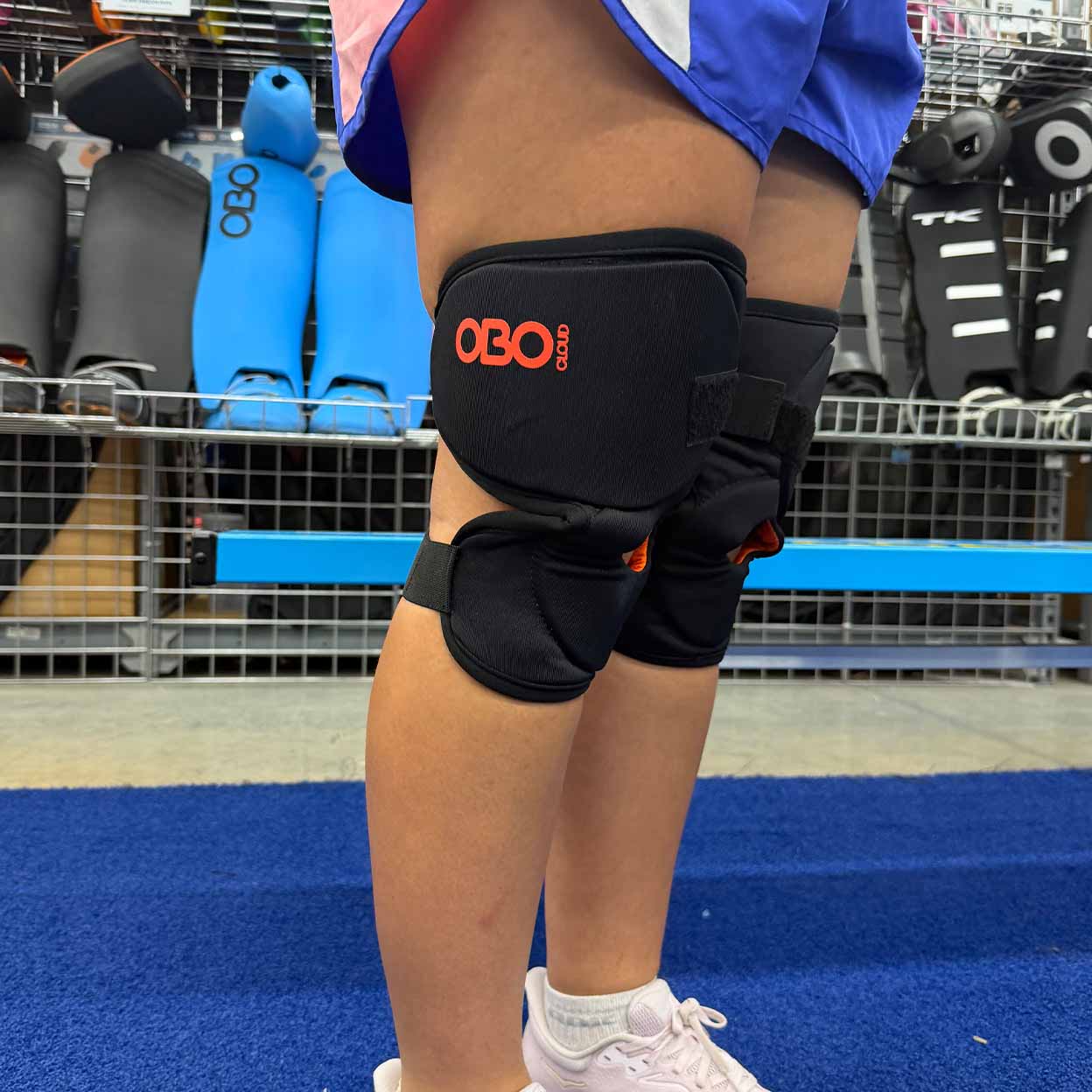 girl wearing  knee protection